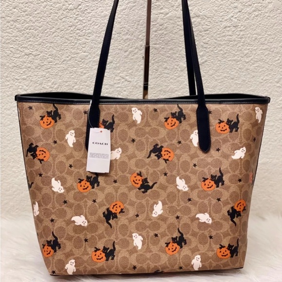 👻🎃💀Halloween Coach Halloween Themed Tote Bag - 100% Authentic. - Picture 1 of 11